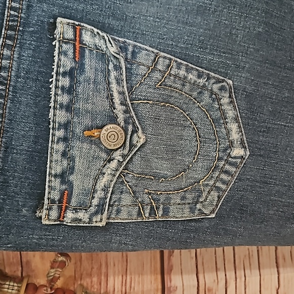 HANDMADE☆UPCYCLED EMBELLISHED DENIM SKIRT! Waist 32 - Picture 8 of 9